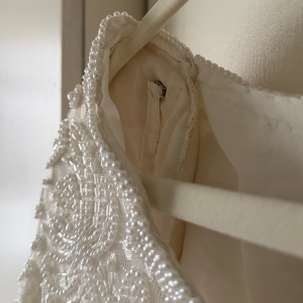 Brilliante by J.A. Beaded, Pearls, Scalloped, Embellished. Vintage Wedding Dress - Picture 15 of 15